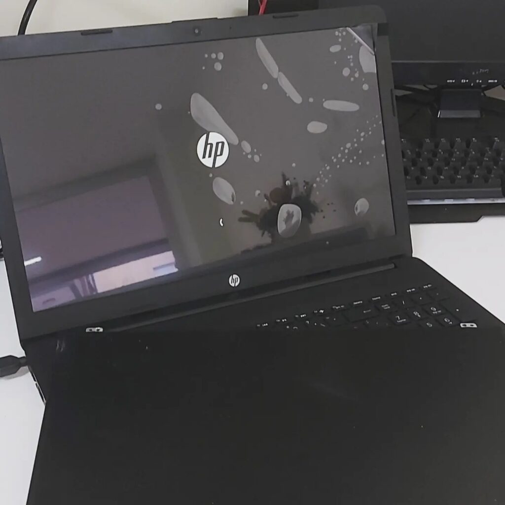 Laptop Ekran Değişimi